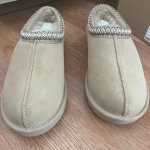 Ugg Tasman size 8